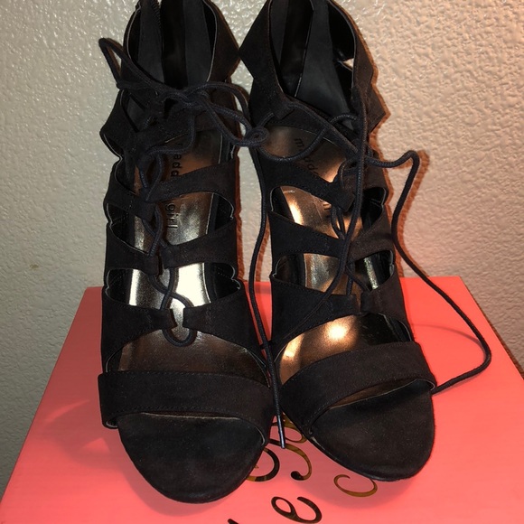 Steve Madden Heels. - Picture 2 of 3
